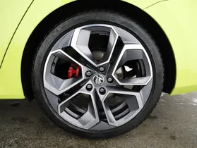 Skoda Octavia Combi 2.0 TDI RS | Thumbnail 24 von 25