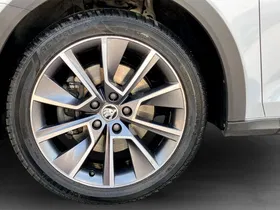 Skoda Octavia Combi 2.0 TDI 4x4 Scout | Thumbnail 6 von 7