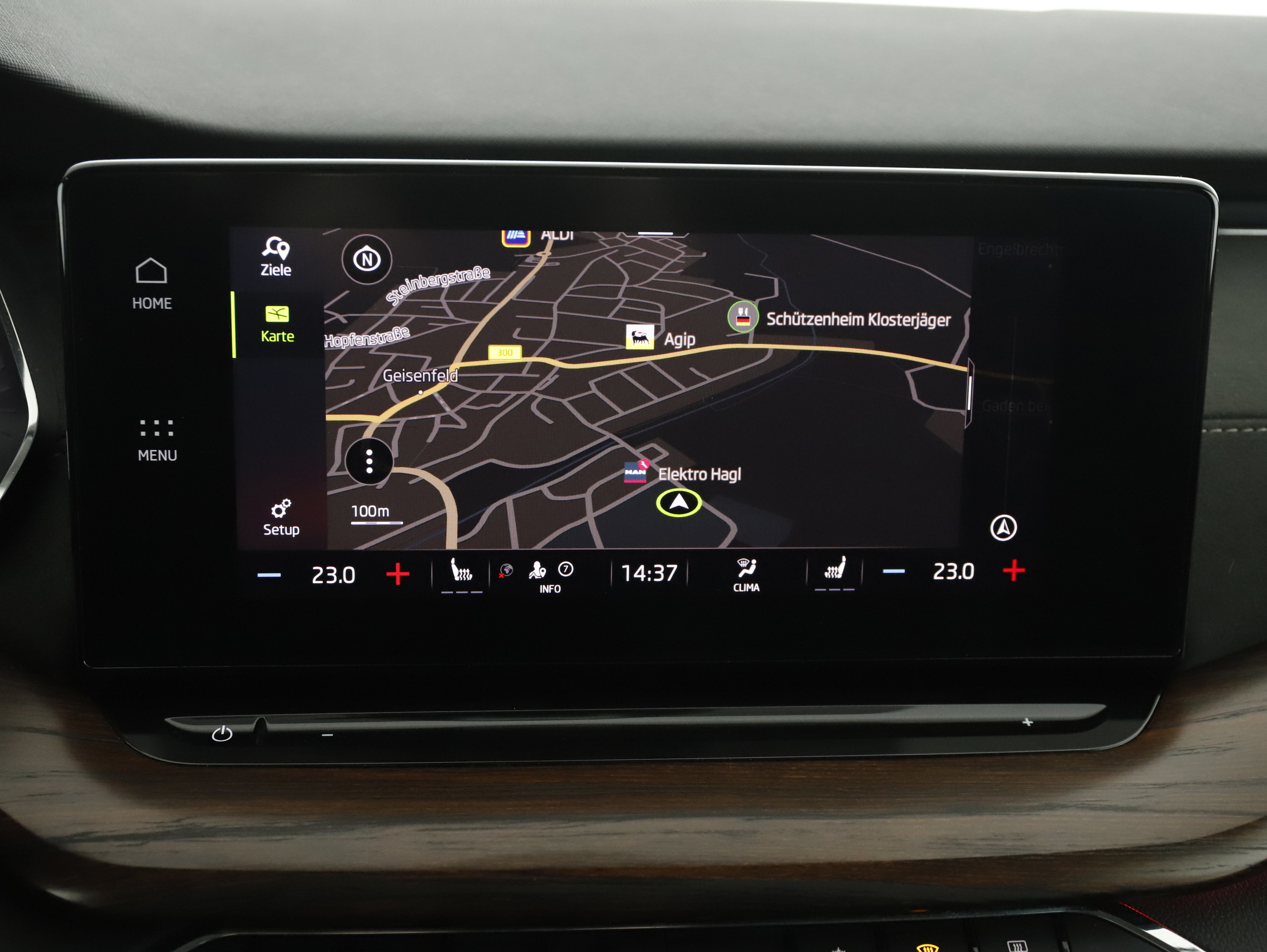 Skoda Octavia Combi 2.0 TDI Scout | Bild 14 von 31