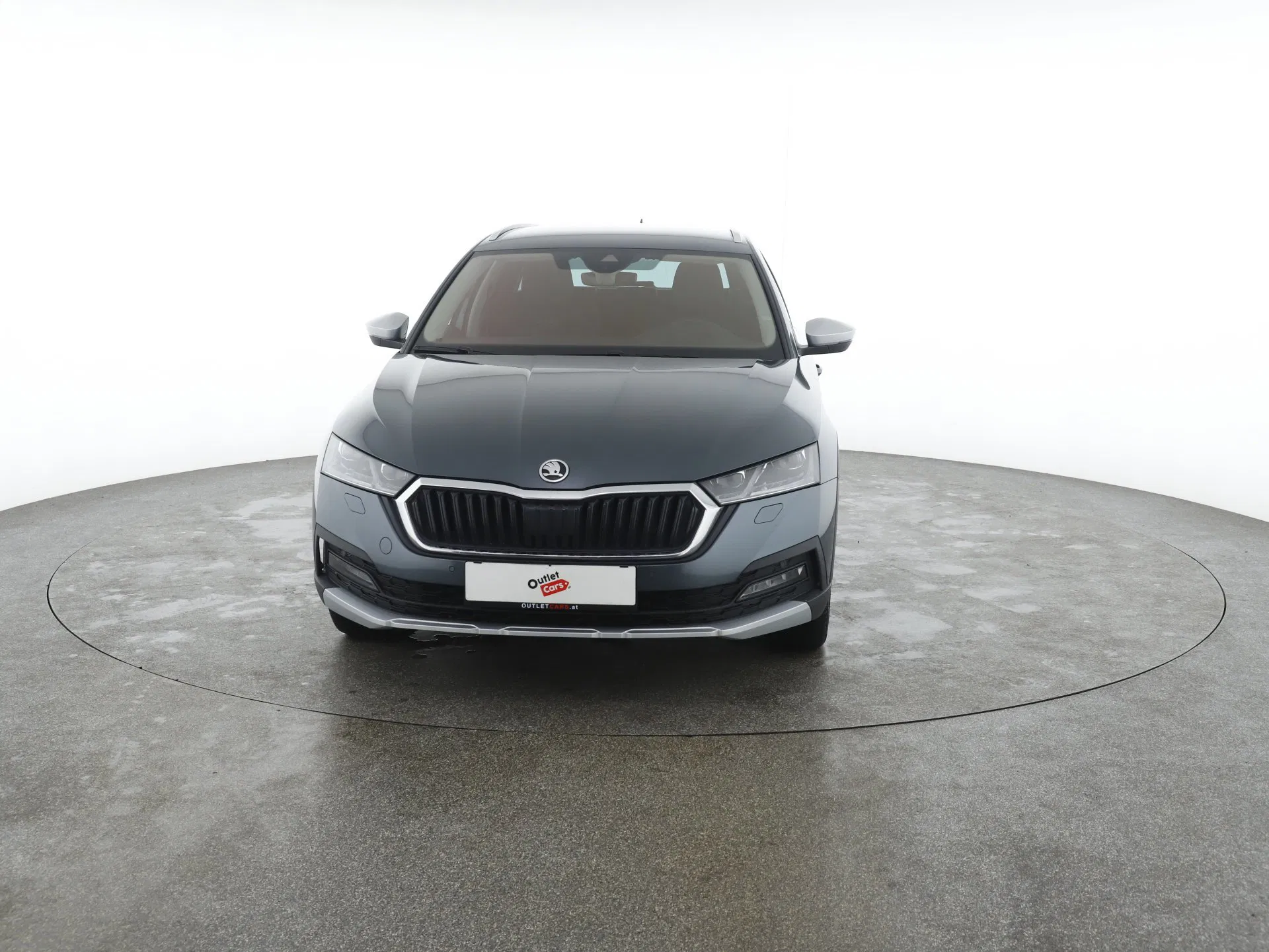 Skoda Octavia Combi 2.0 TDI Scout | Bild 3 von 31