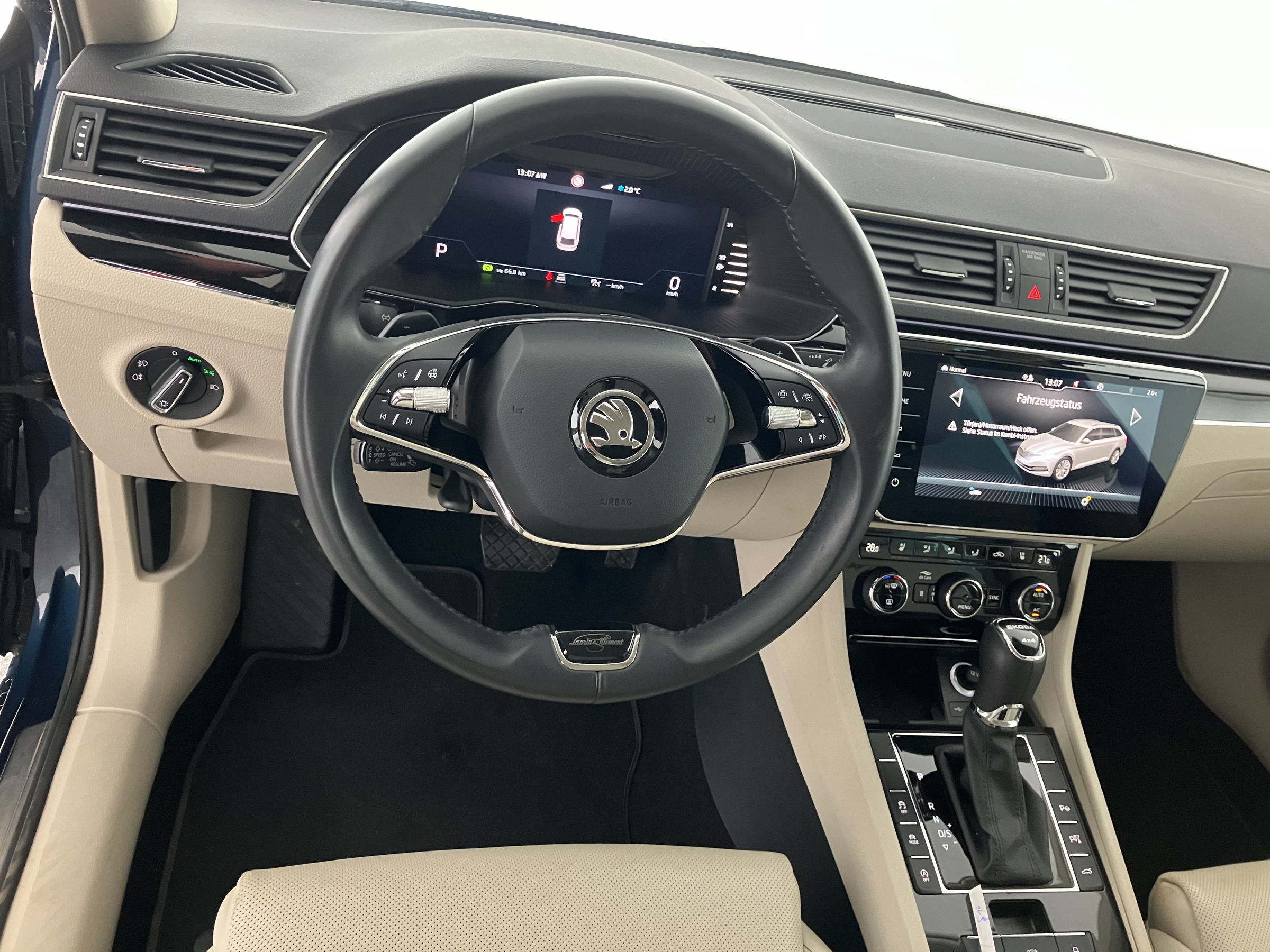 Skoda SUPERB Combi L&K TDI SCR DSG | Bild 8 von 16