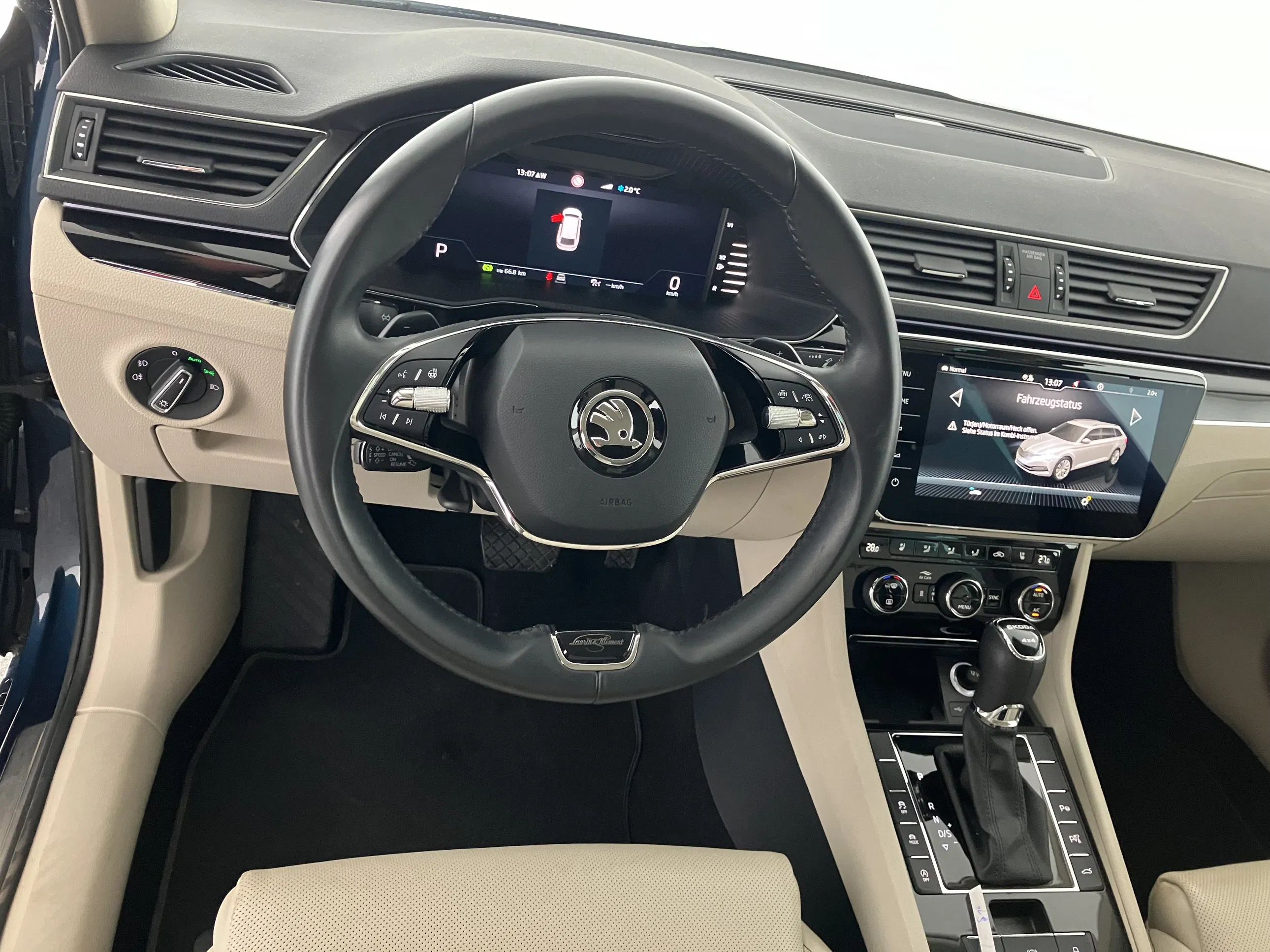 Skoda SUPERB Combi L&K TDI SCR DSG | Bild 8 von 16