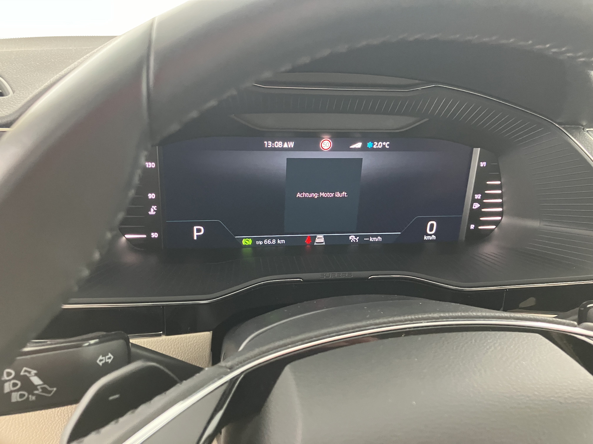 Skoda SUPERB Combi L&K TDI SCR DSG | Bild 10 von 16