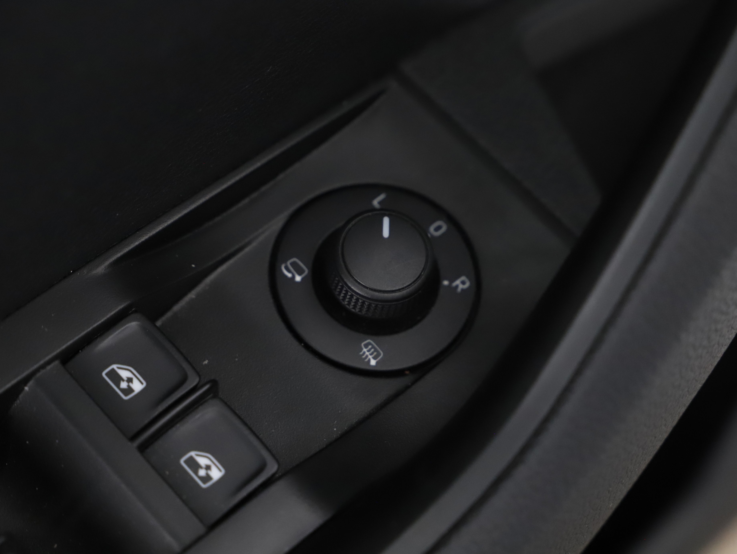 Skoda Superb Combi 2.0 TDI Ambition | Bild 16 von 23