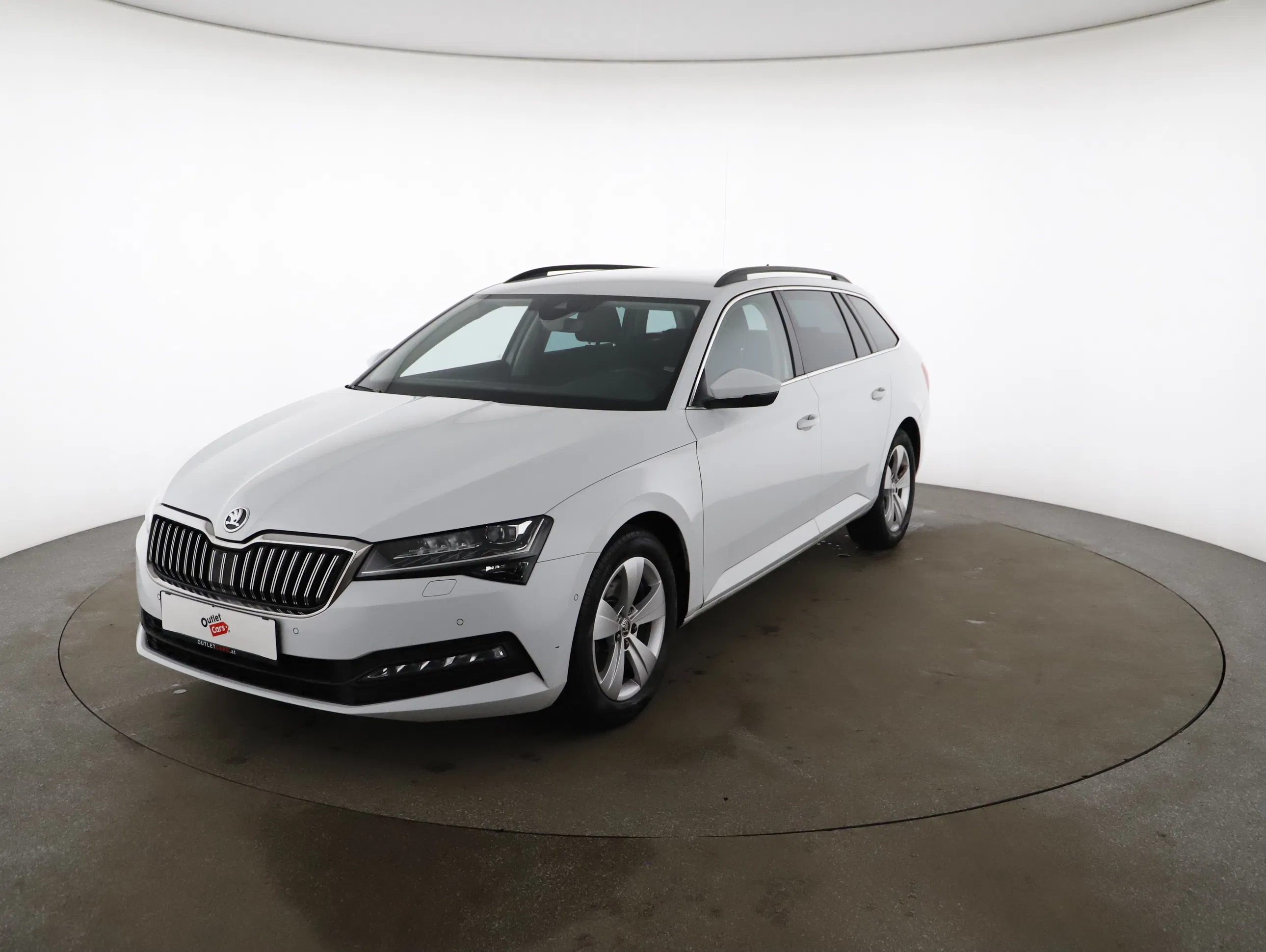 Skoda Superb Combi 2.0 TDI Ambition | Bild 20 von 23