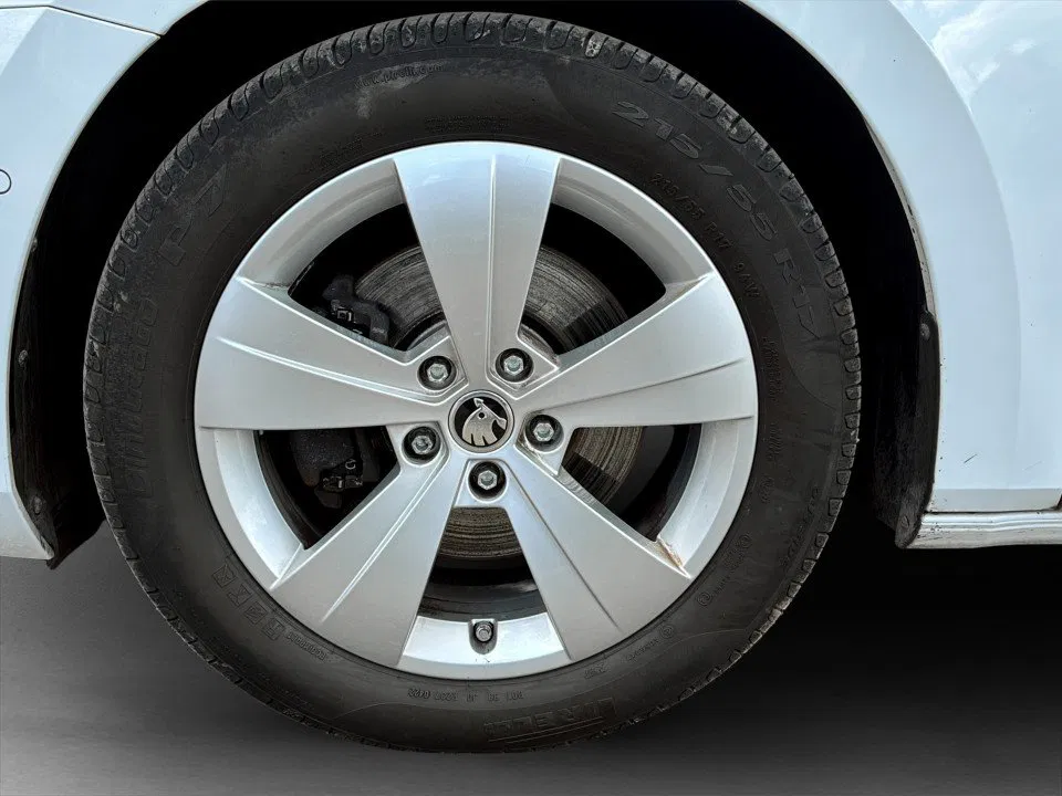 Skoda Superb Combi 2.0 TDI Ambition | Bild 7 von 7