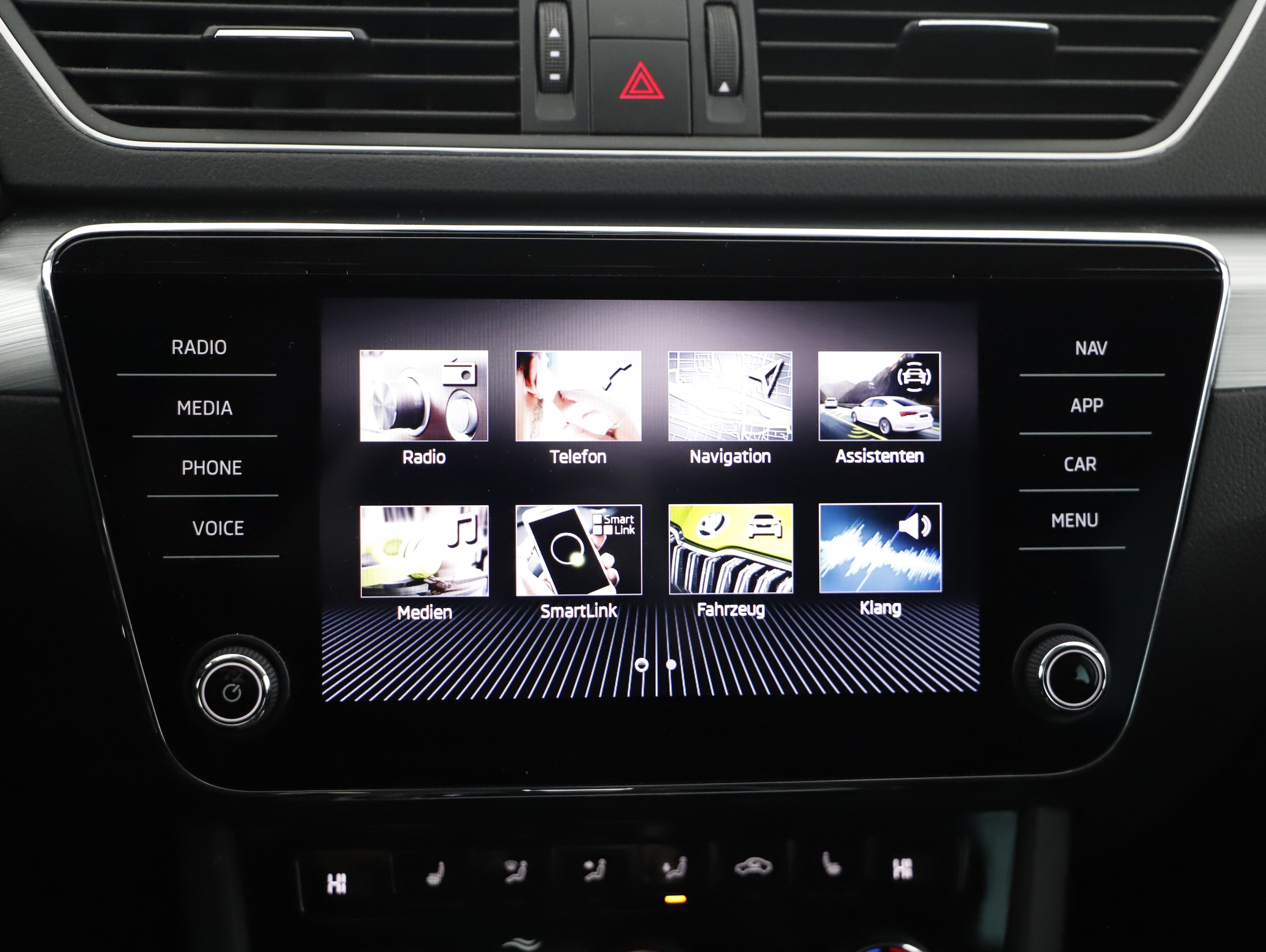 Skoda Superb Combi 2.0 TDI Ambition | Bild 7 von 23