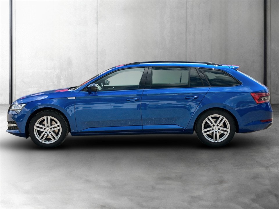 Skoda Superb Combi 2.0 TDI 4x4 Sportline | Bild 2 von 17