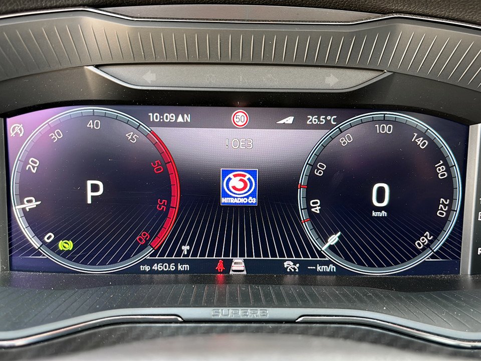 Skoda Superb Combi 2.0 TDI 4x4 Sportline | Bild 9 von 17