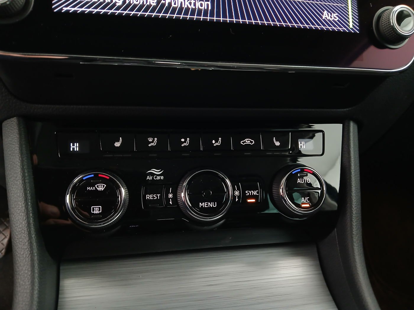 Skoda Superb Combi 2.0 TDI Ambition | Bild 25 von 29