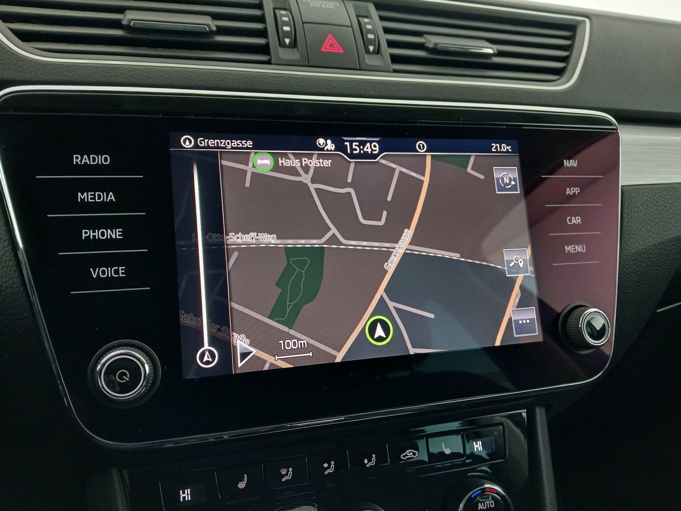 Skoda Superb Combi 2.0 TDI Ambition | Bild 20 von 29