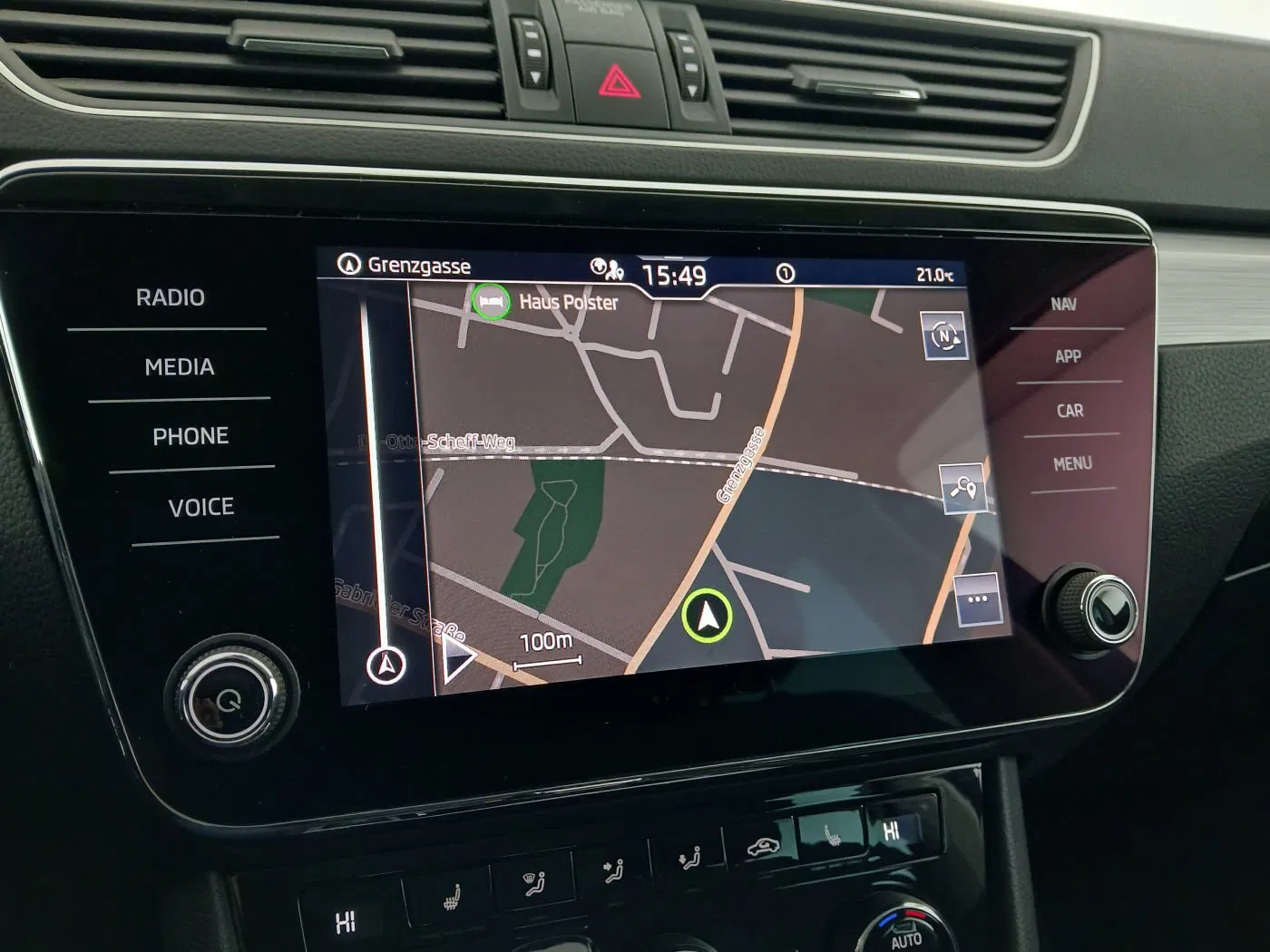 Skoda Superb Combi 2.0 TDI Ambition | Bild 20 von 29