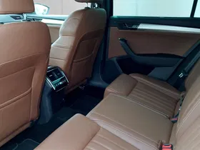 Skoda SUPERB Combi 2.0TDI DSG 4X4 L&K | Thumbnail 16 von 19