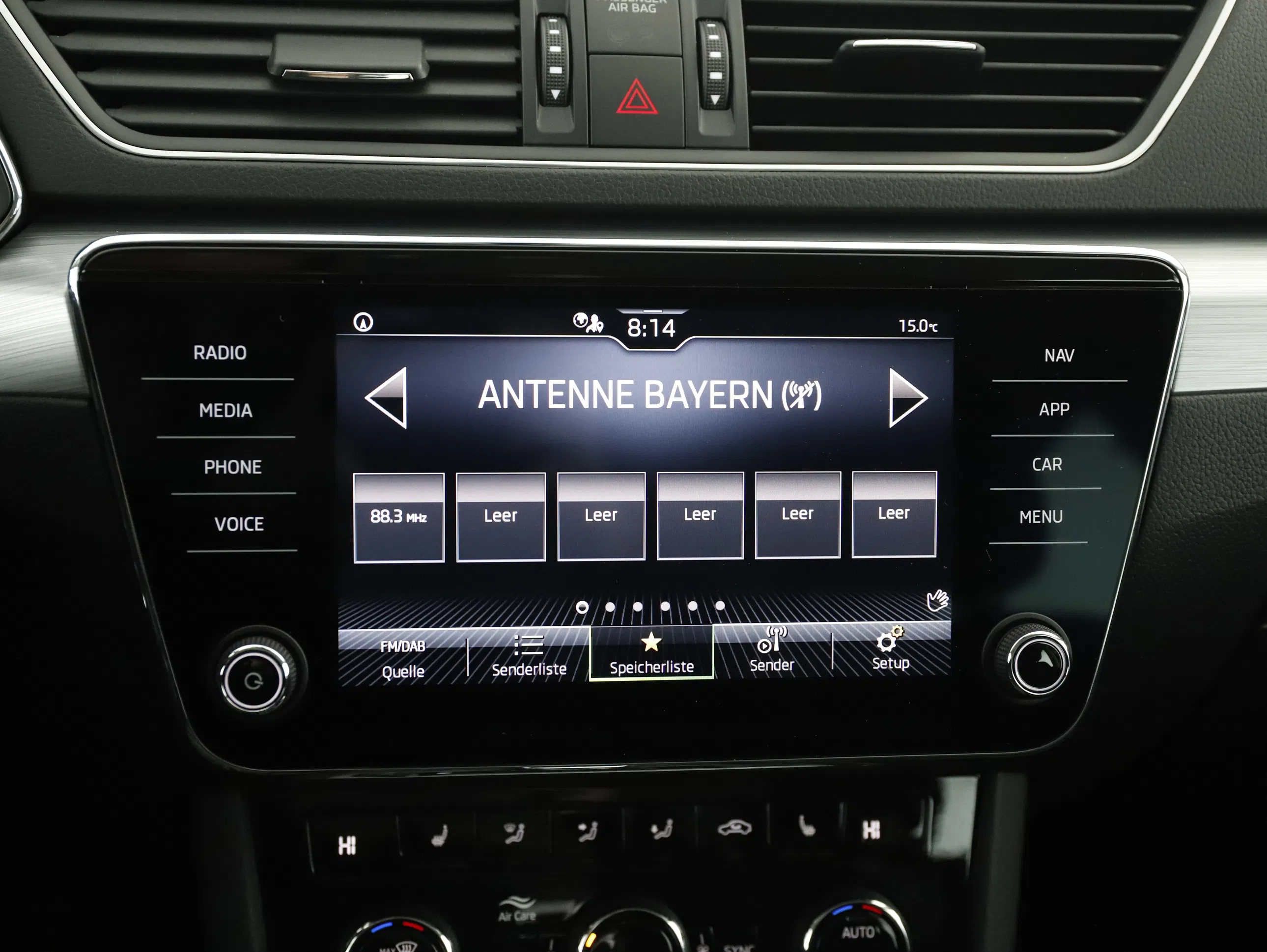 Skoda Superb Combi 2.0 TDI Ambition | Bild 17 von 25