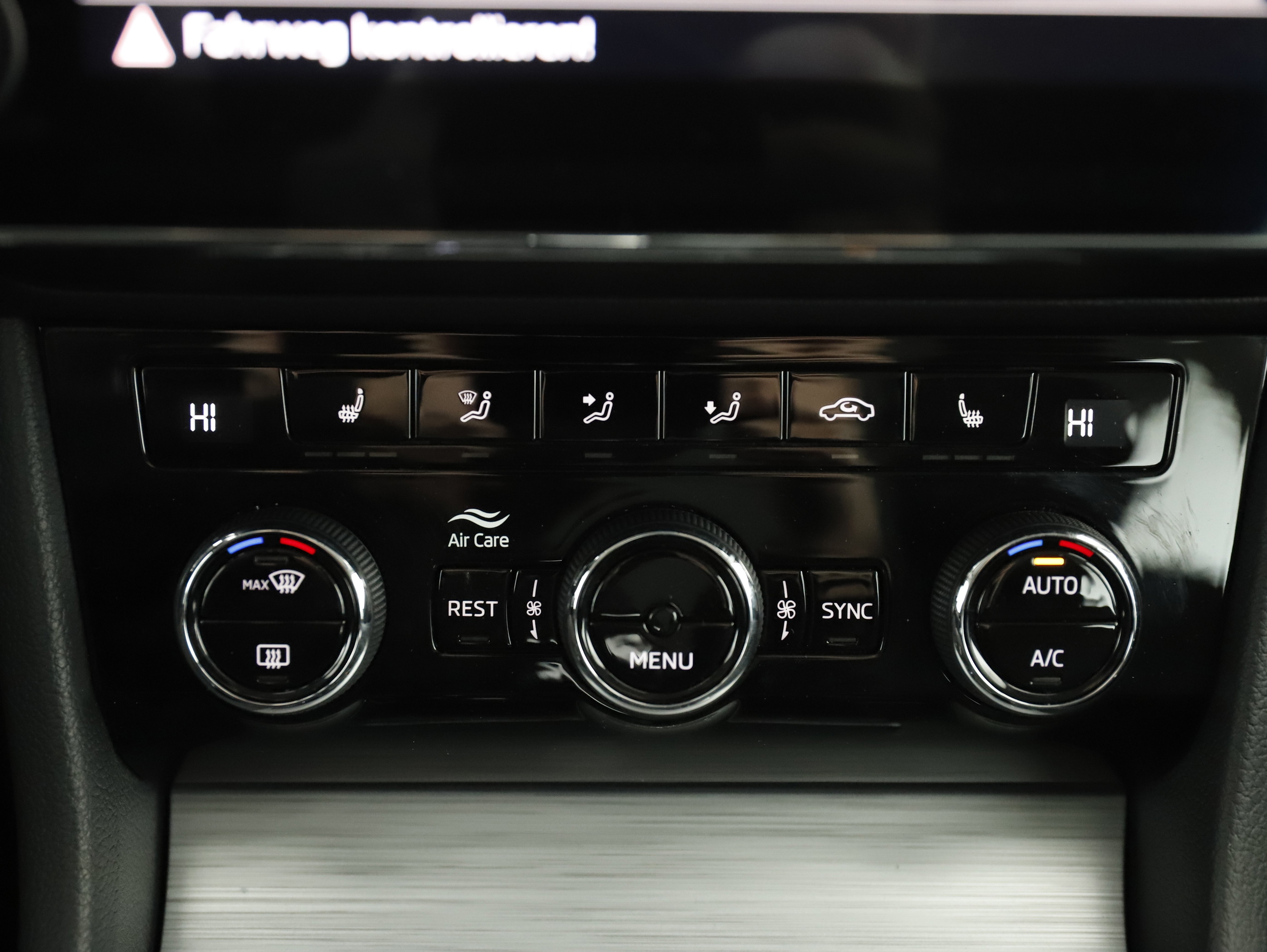 Skoda Superb Combi 2.0 TDI Ambition | Bild 19 von 25