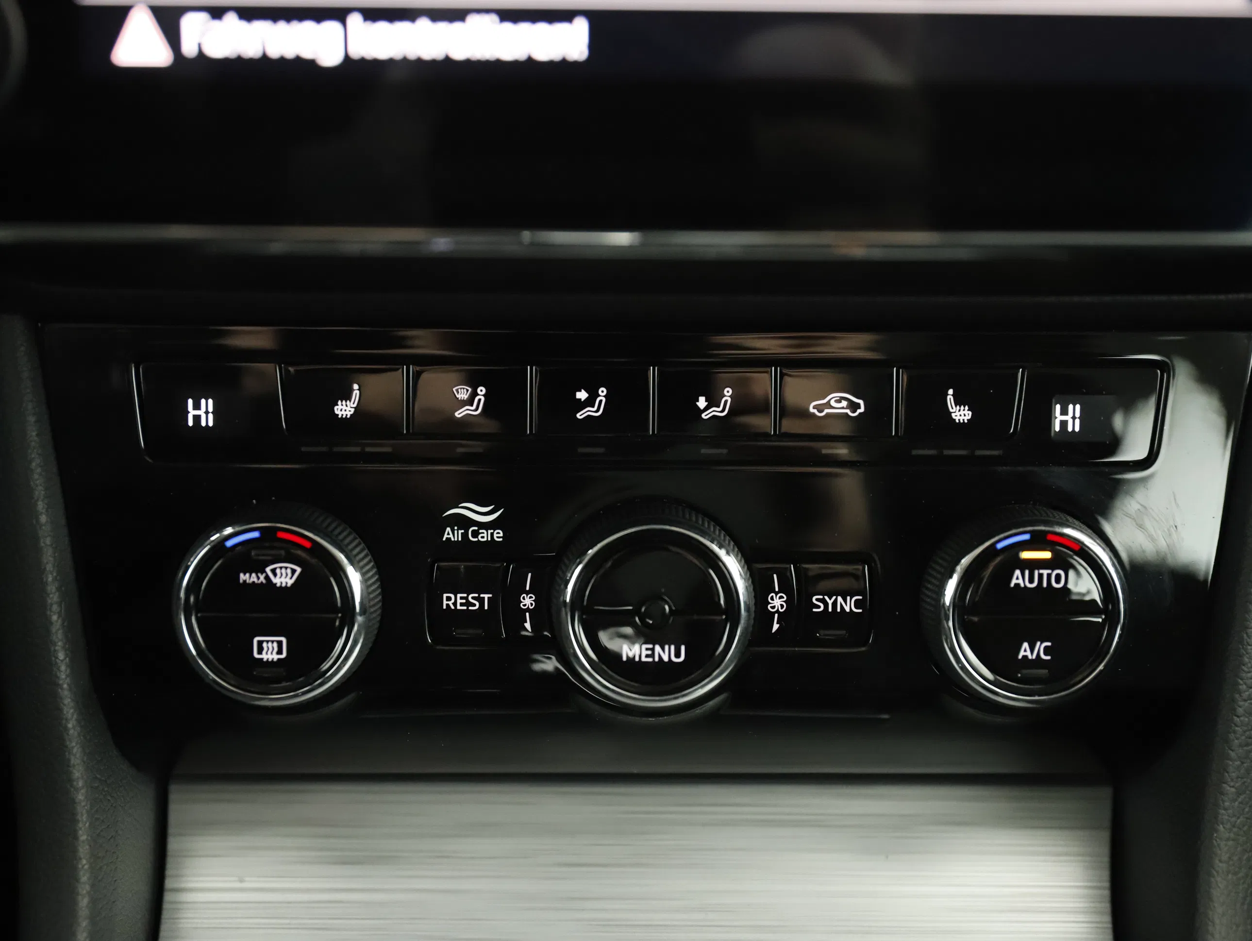 Skoda Superb Combi 2.0 TDI Ambition | Bild 19 von 25