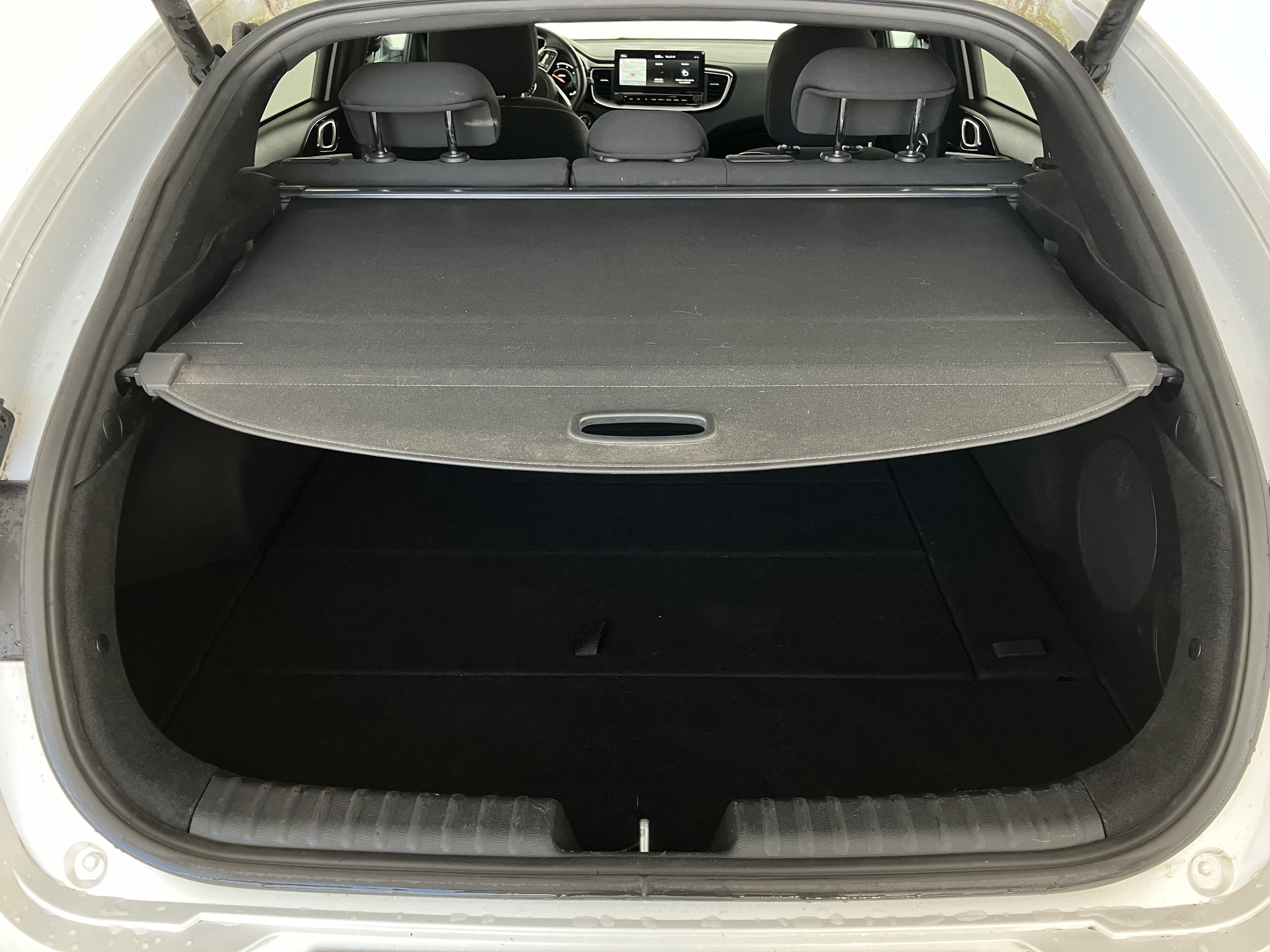 Kia ProCeed 1.6 CRDi GT Line Österreich Edition | Bild 23 von 25