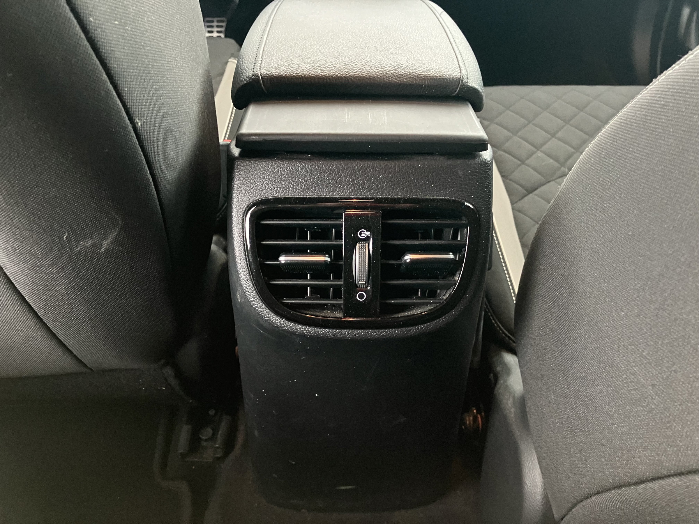 Kia ProCeed 1.6 CRDi GT Line Österreich Edition | Bild 22 von 25