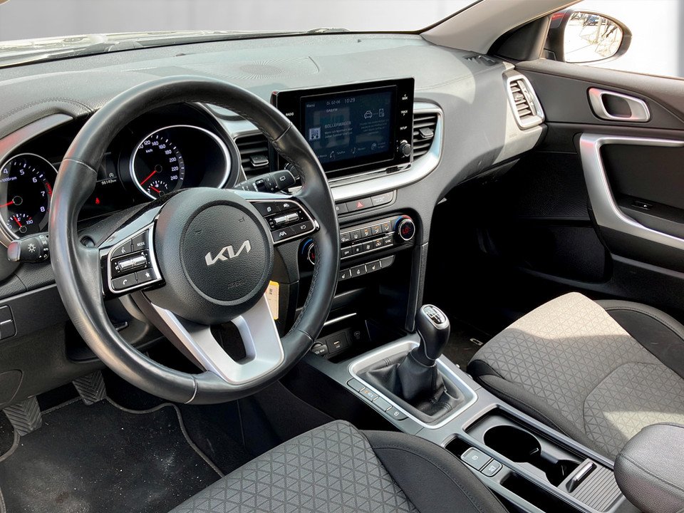 Kia Ceed Sportswagon 1.6 CRDI GT Line GT-Line | Bild 7 von 23
