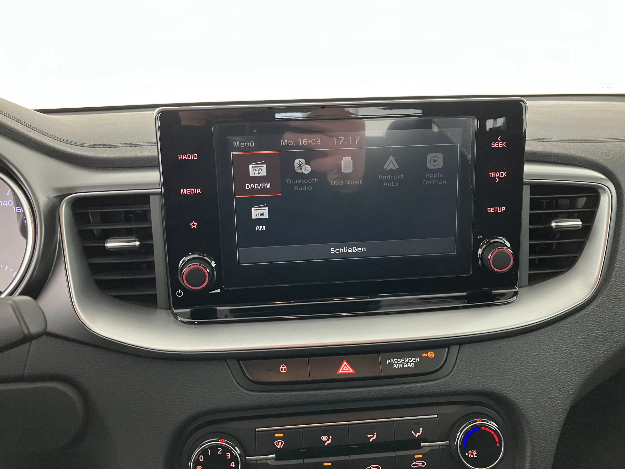 Kia Ceed Sportswagon 1.6 CRDI GT Line GT-Line | Bild 14 von 24