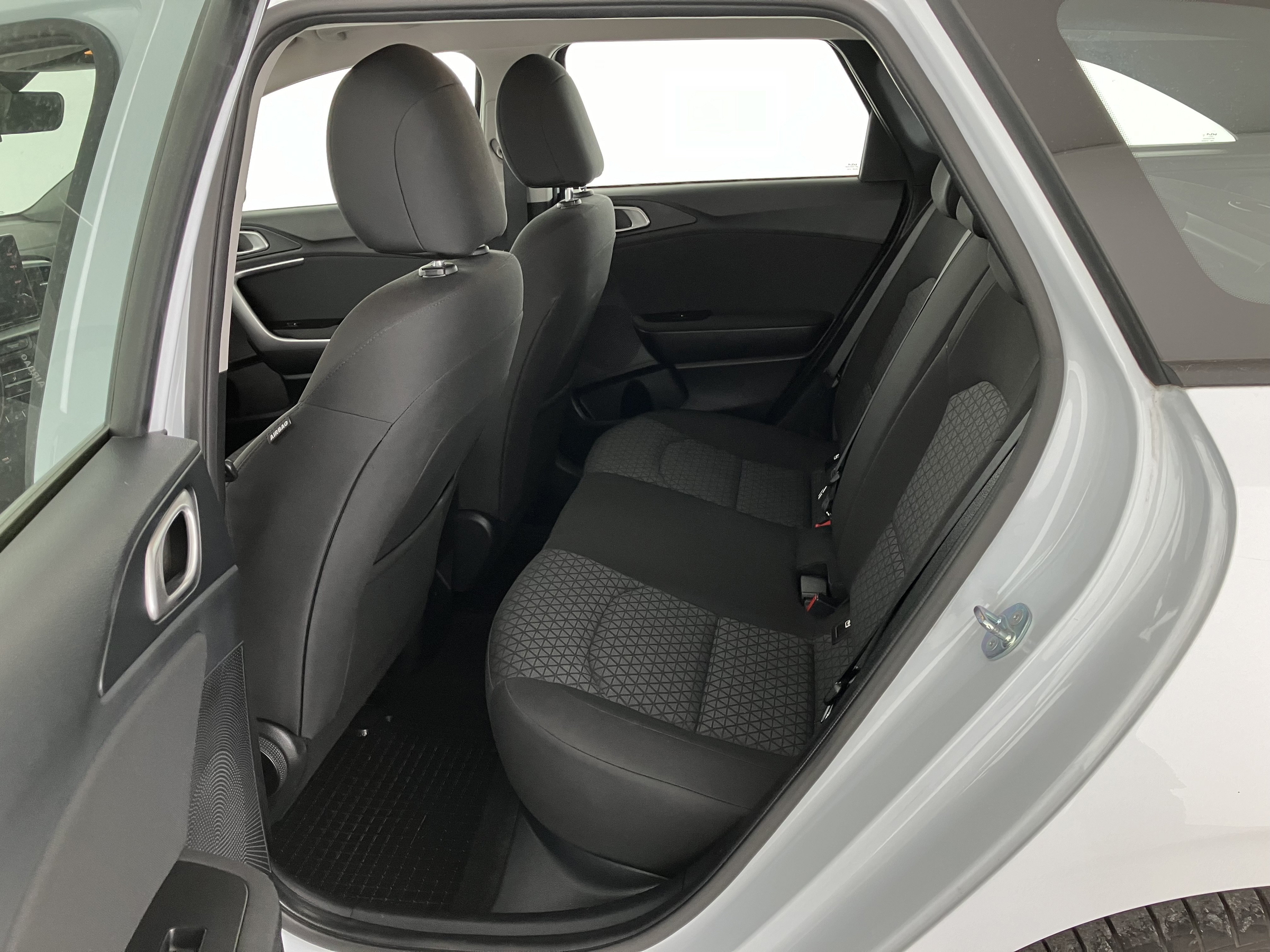 Kia Ceed Sportswagon 1.6 CRDI GT Line GT-Line | Bild 17 von 24