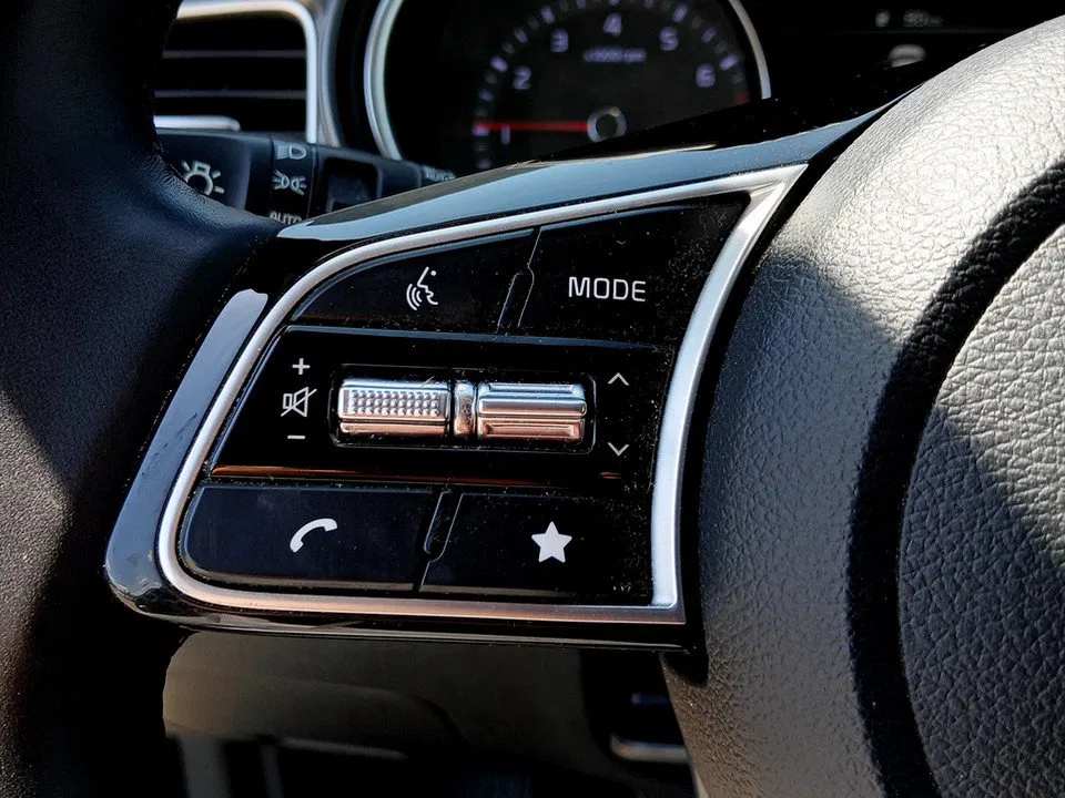 Kia Xceed 1,0 TGDI GPF Silber | Bild 15 von 21