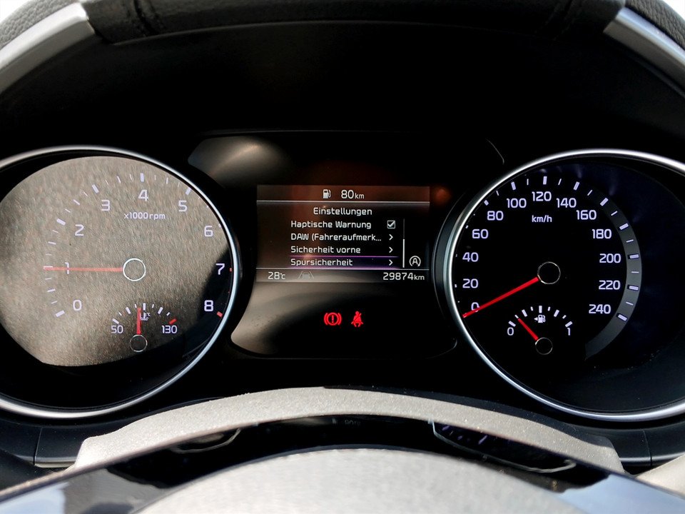 Kia Xceed 1,0 TGDI GPF Silber | Bild 20 von 21