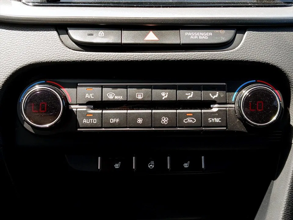 Kia Xceed 1,0 TGDI GPF Silber | Bild 21 von 21