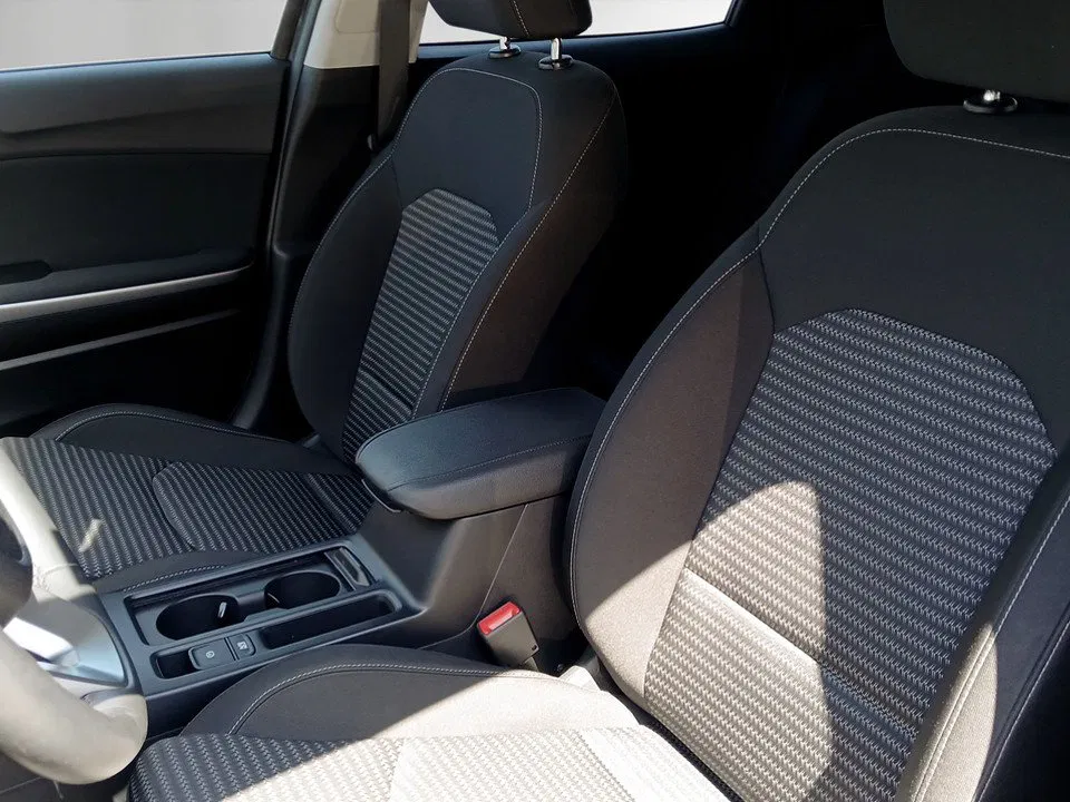 Kia Xceed 1,0 TGDI GPF Silber | Bild 7 von 21