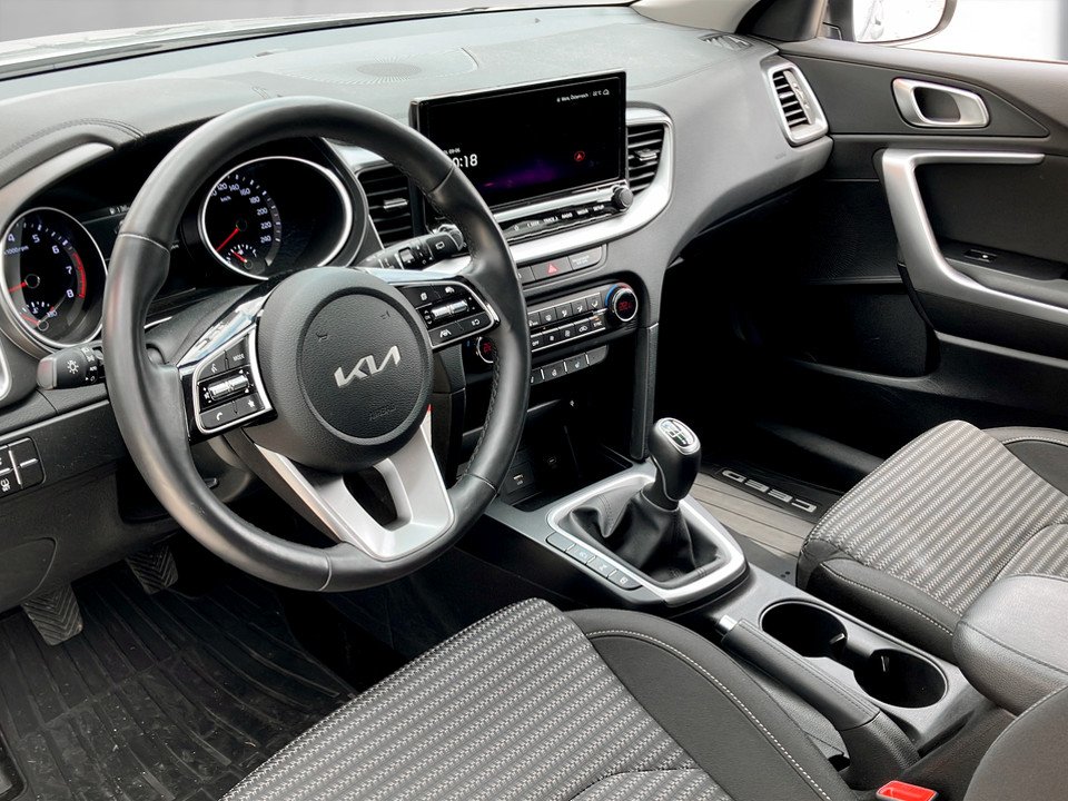 Kia Ceed Sportswagon 1.6 CRDI GT Line GT-Line | Bild 7 von 22
