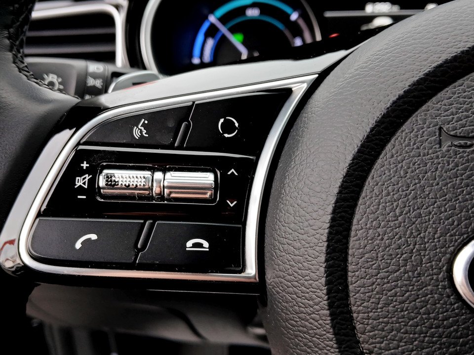 Kia XCeed 1.6 Silber | Bild 12 von 17