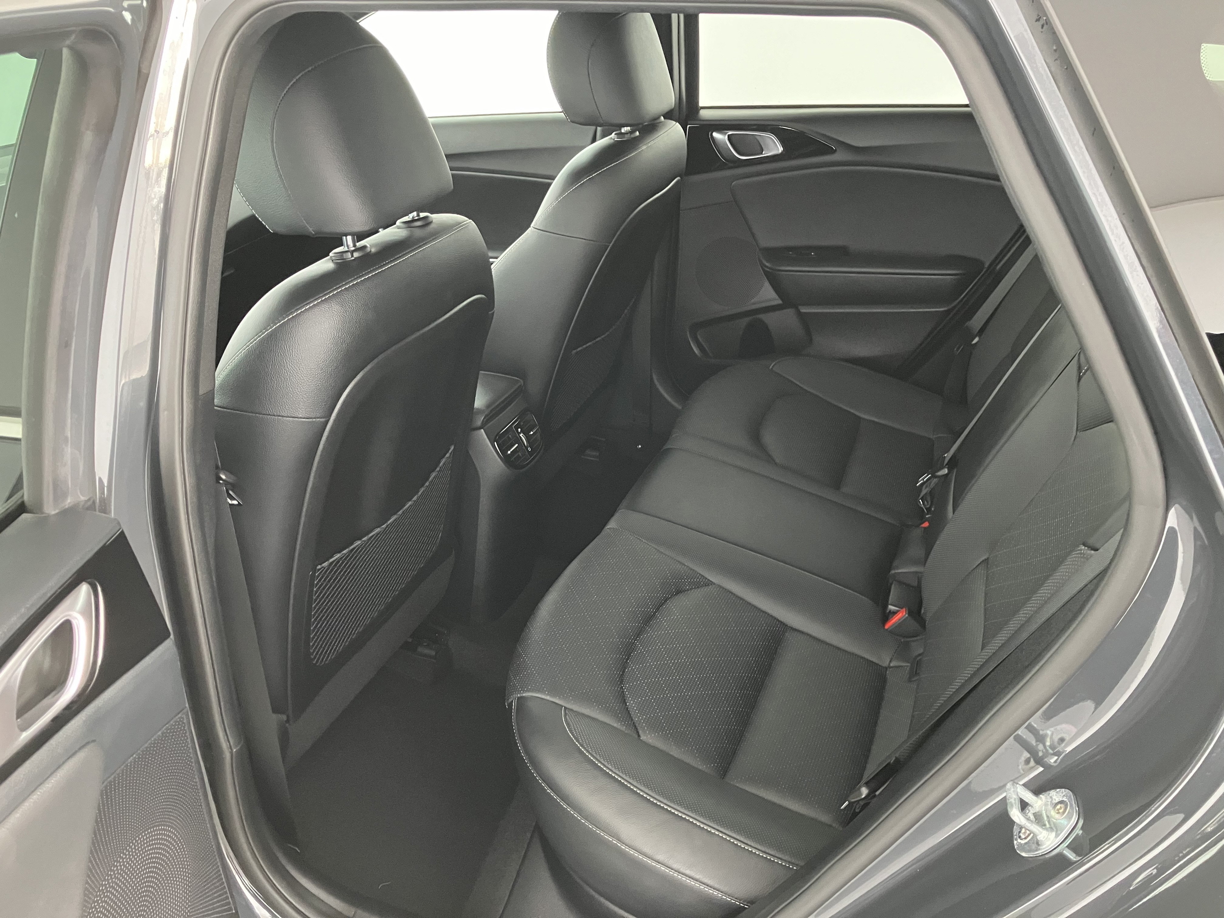 Kia Ceed Sportswagon 1.6 CRDI GT Line GT-Line | Bild 14 von 30