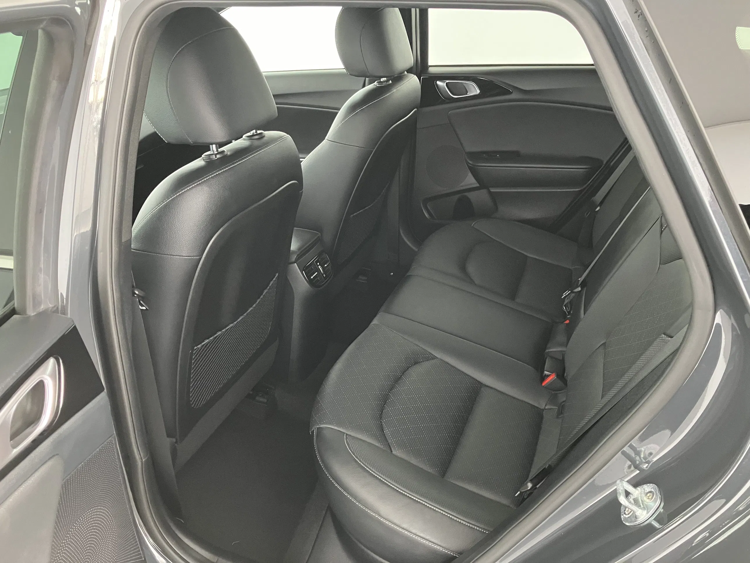 Kia Ceed Sportswagon 1.6 CRDI GT Line GT-Line | Bild 14 von 30