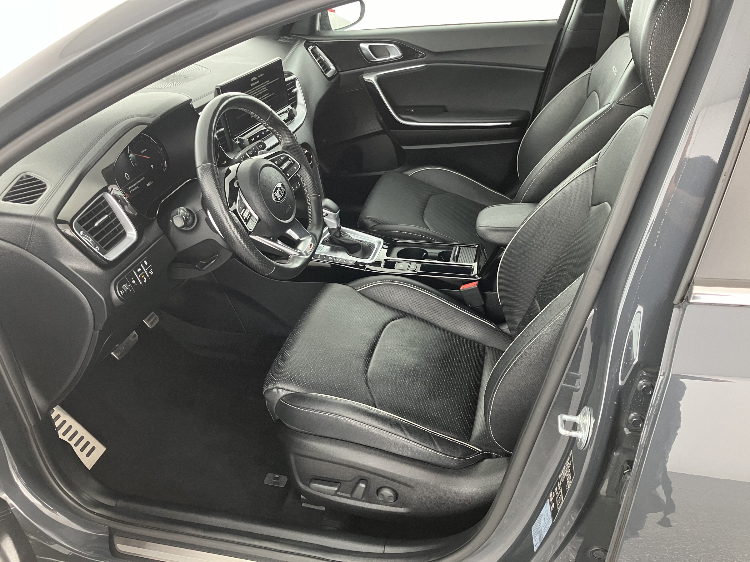 Kia Ceed Sportswagon 1.6 CRDI GT Line GT-Line | Bild 4 von 30