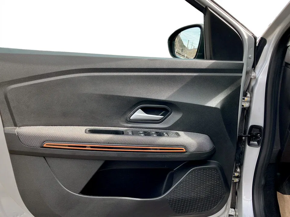 Dacia Sandero III 1.0 TCe 90 Stepway Expression | Bild 16 von 20