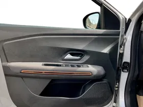 Dacia Sandero III 1.0 TCe 90 Stepway Expression | Thumbnail 16 von 20