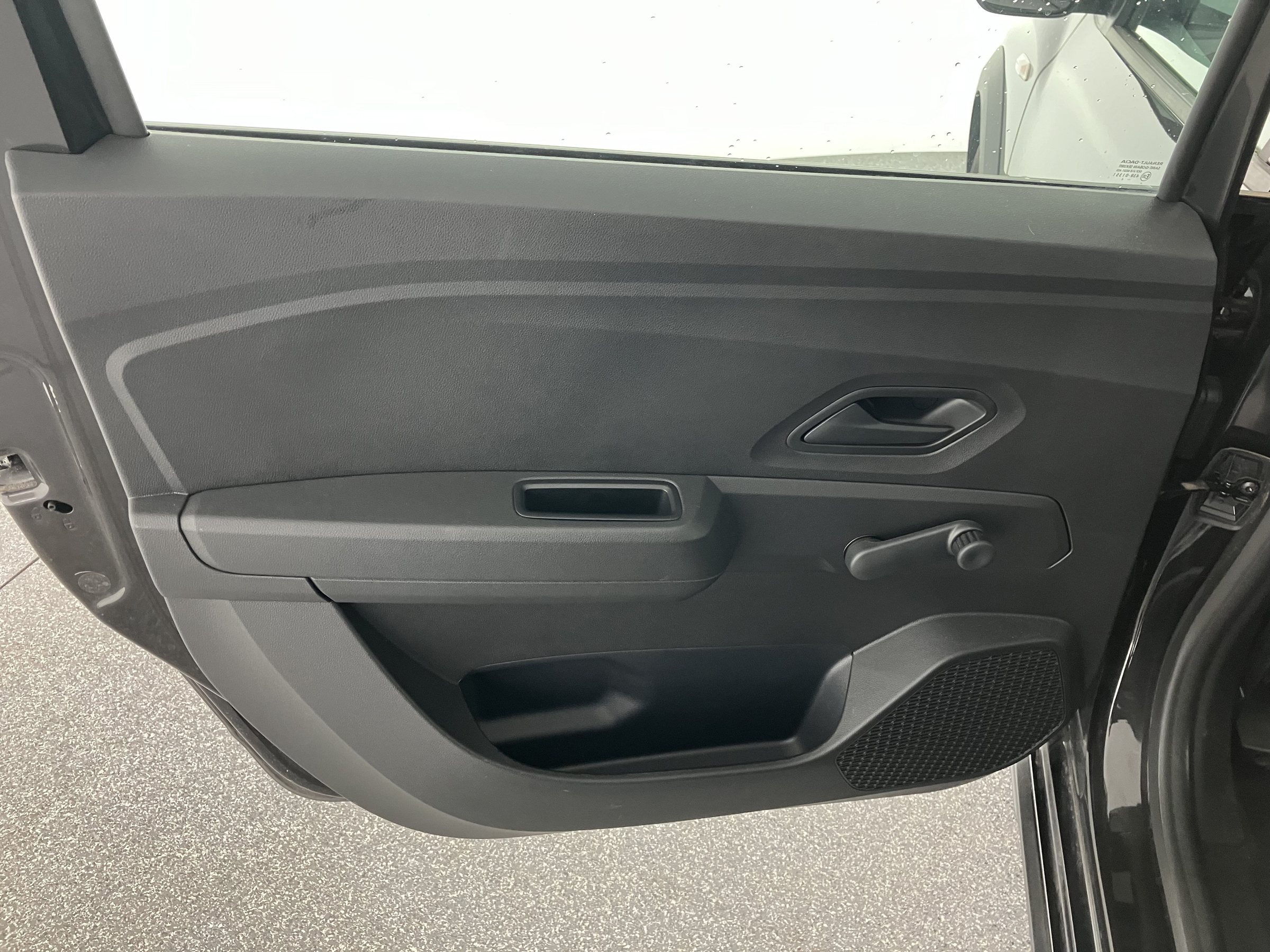 Dacia Jogger Essential TCe 110 | Bild 16 von 28