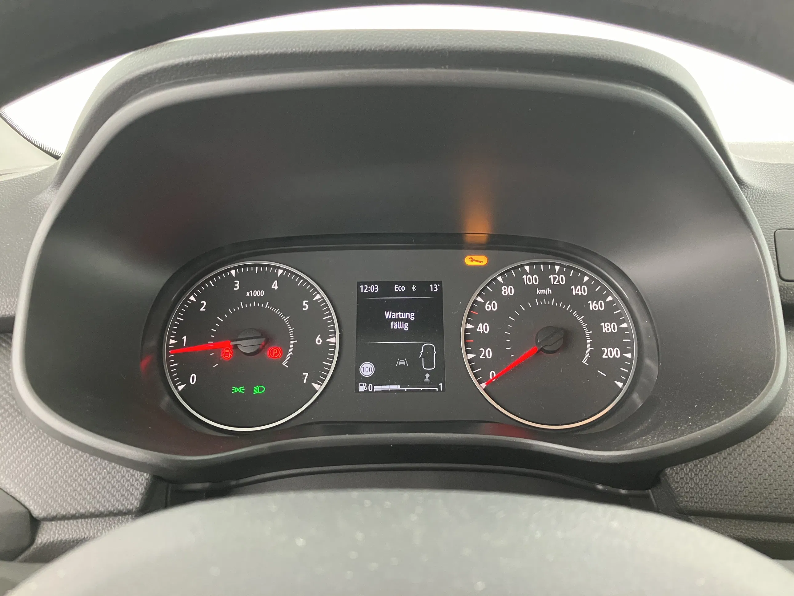 Dacia Jogger Essential TCe 110 | Bild 17 von 28