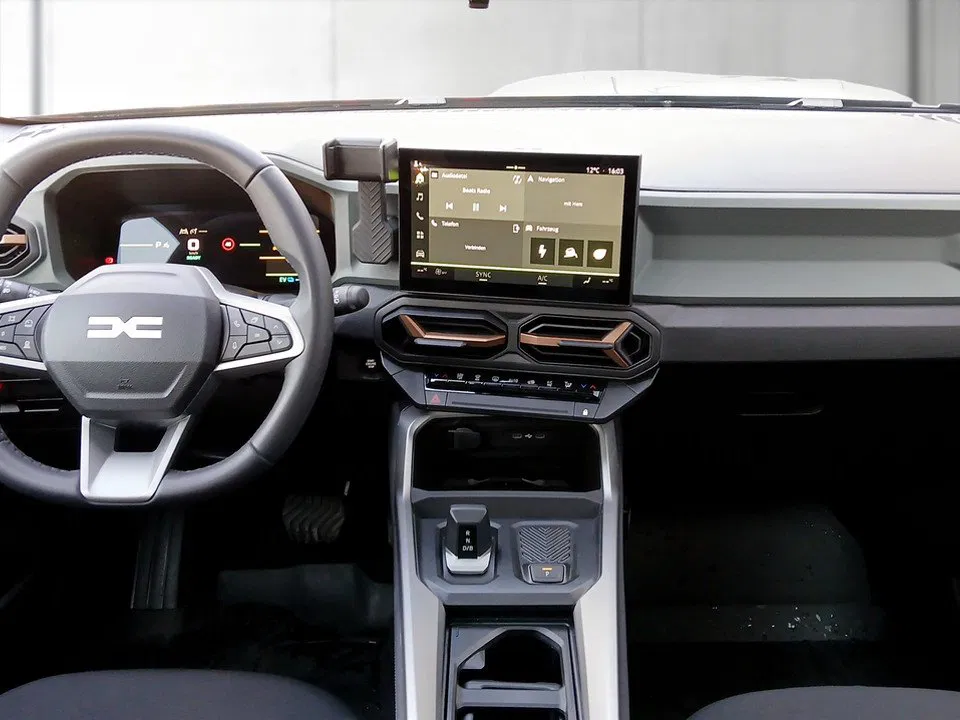 Dacia Bigster 1.8 E-TECH E-xtreme Aut. | Bild 11 von 21