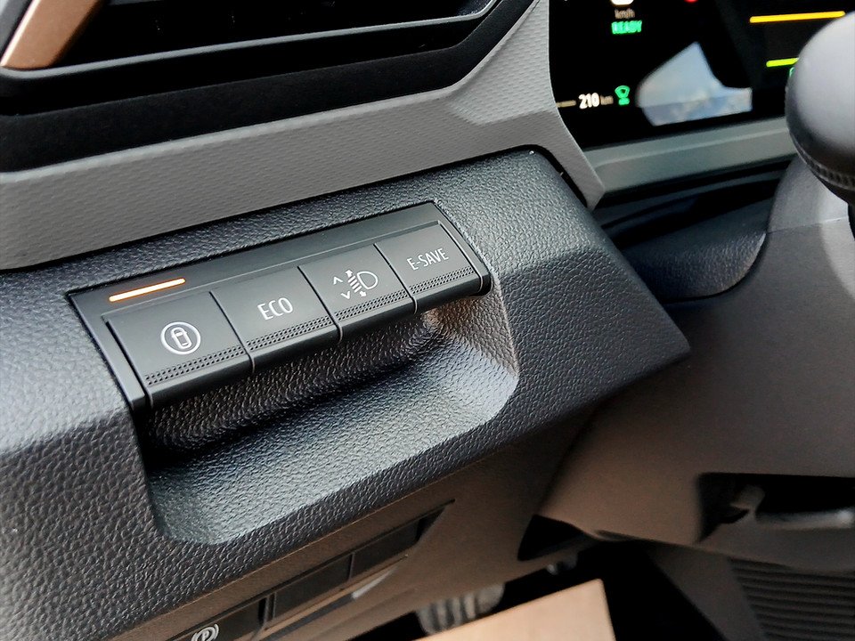 Dacia Bigster 1.8 E-TECH E-xtreme Aut. | Bild 9 von 21