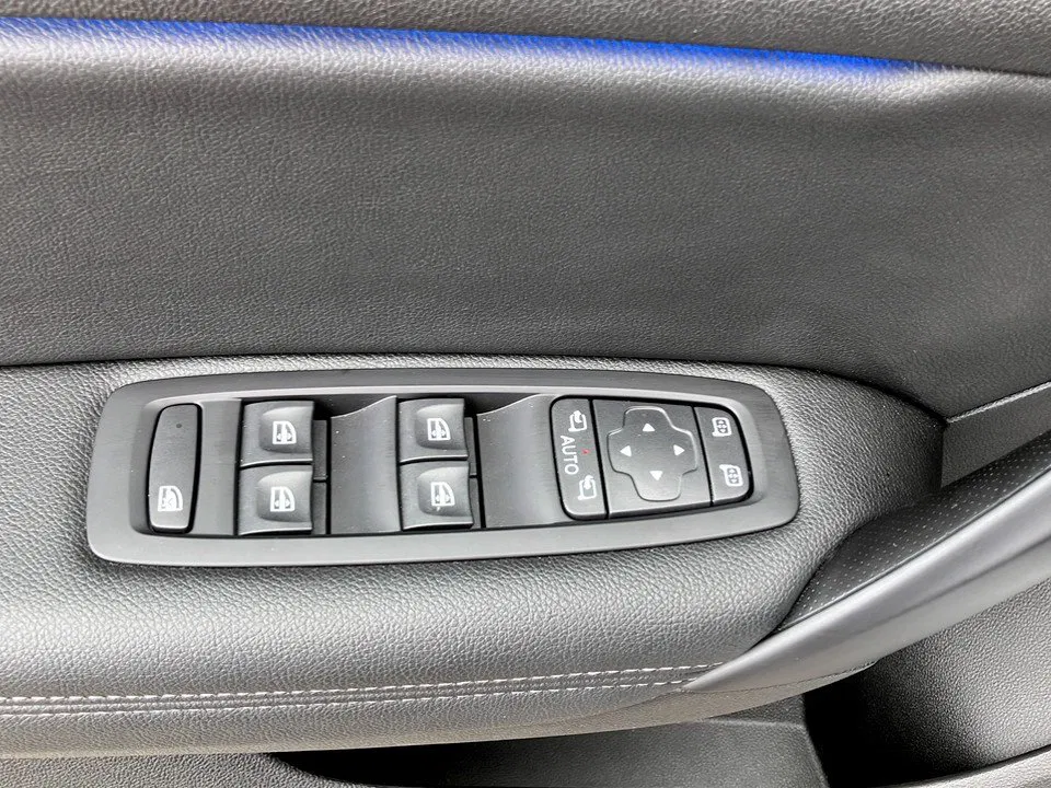 Renault Megane IV 1.5 BLUE dCi 115 Techno | Bild 2 von 14