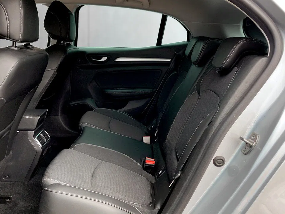 Renault Megane IV 1.5 BLUE dCi 115 Techno | Bild 7 von 14