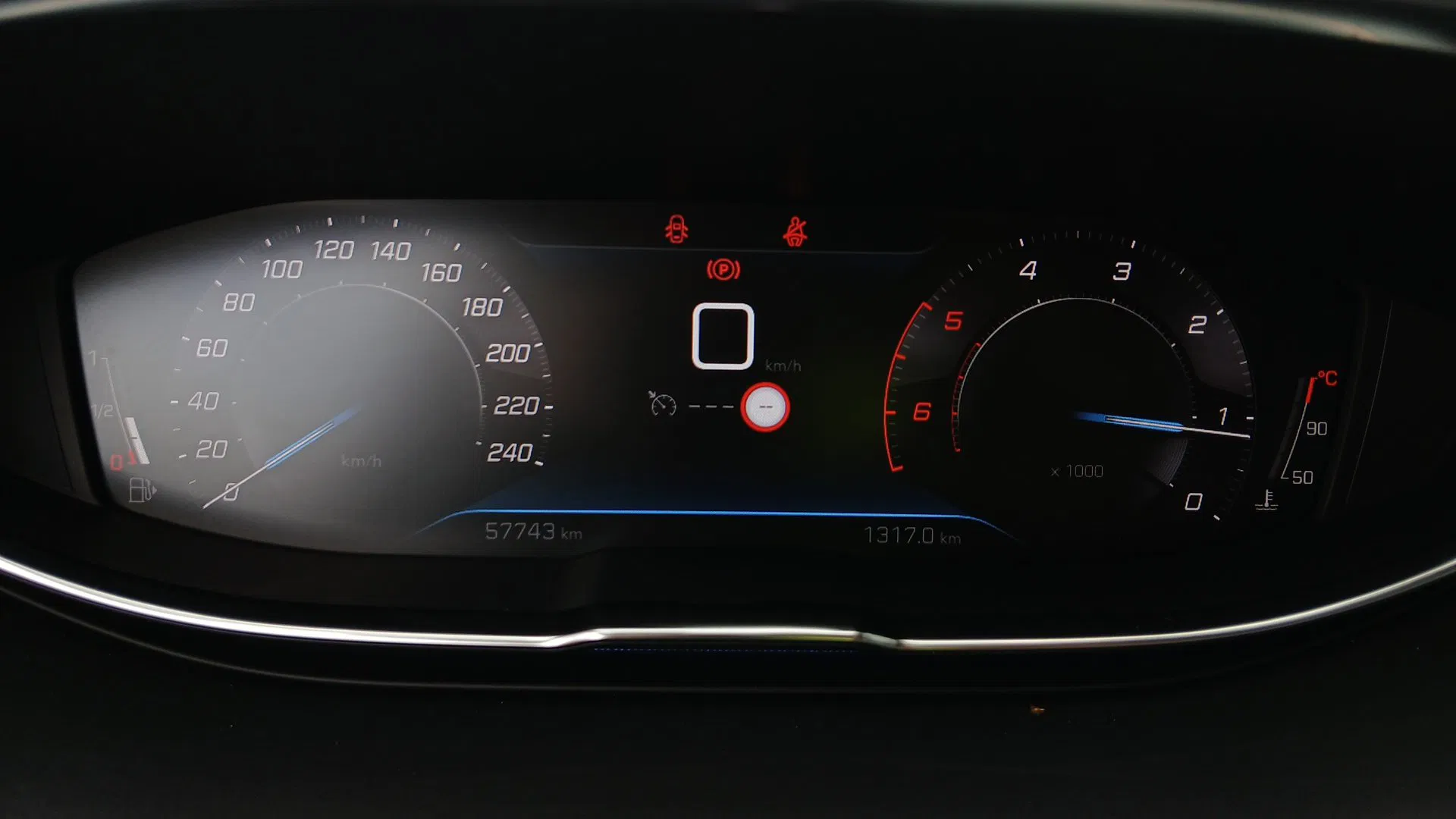 Peugeot 3008 1.5 BlueHDi 130 Allure | Bild 14 von 21