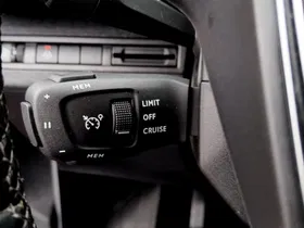 Peugeot 3008 1.5 BlueHDi 130 Allure | Thumbnail 13 von 21