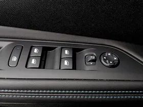 Peugeot 3008 1.5 BlueHDi 130 Allure | Thumbnail 8 von 21