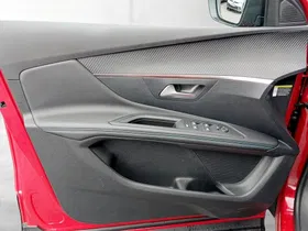 Peugeot 3008 1.5 BlueHDi 130 Allure | Thumbnail 7 von 21