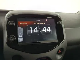Peugeot 108 1,0 VTi 68 Active | Thumbnail 17 von 27