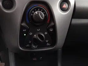 Peugeot 108 1,0 VTi 68 Active | Thumbnail 22 von 27