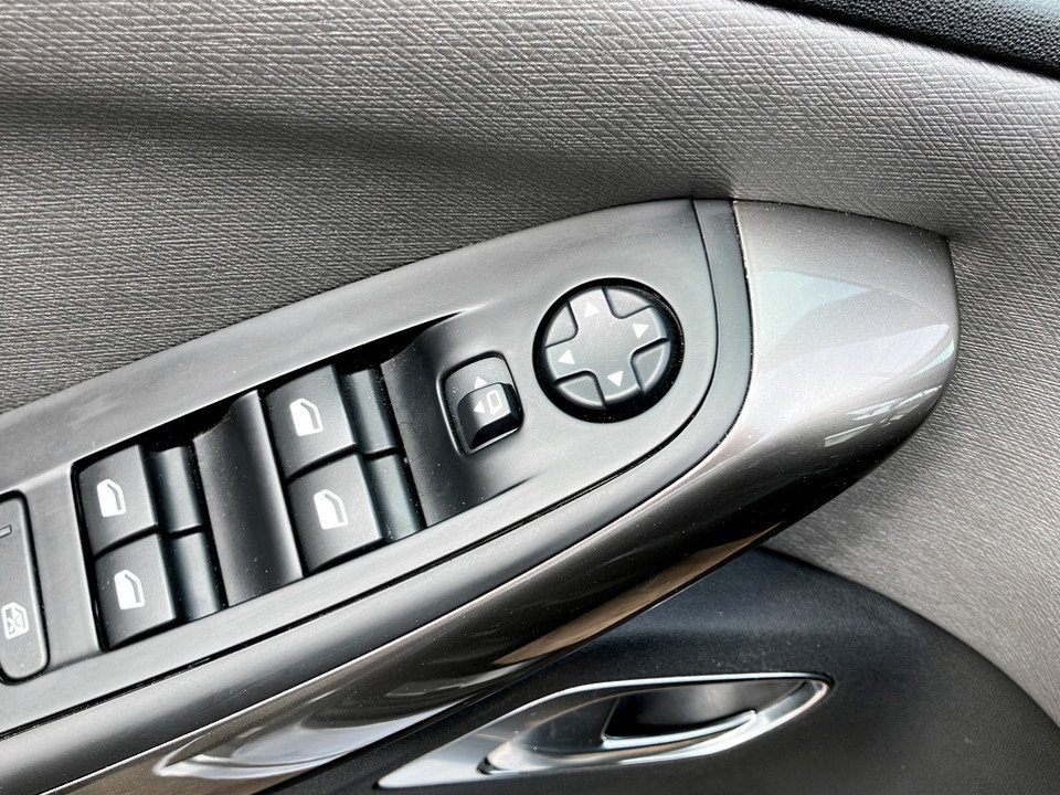 Citroen Grand C4 Spacetourer 1.5 BlueHDi Shine 7-SITZER | Bild 9 von 27