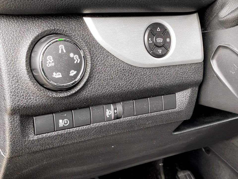 Citroen Spacetourer 2.0 BlueHDi 180 (L3) Business Lounge XL | Bild 17 von 24